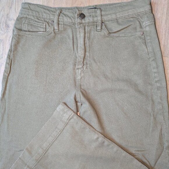 HUDSON Holly High Rise Crop Flare Green Pants - Size 27, 100% Cotton - MSRP $245 - Picture 3 of 8